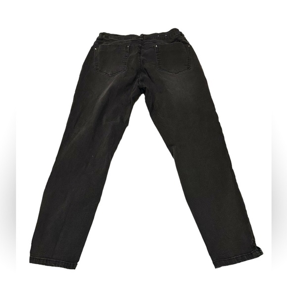 A Loves A Women’s Ankle Cropped Black Jeans Dark Wash Trendy Size 32 - Picture 2 of 4